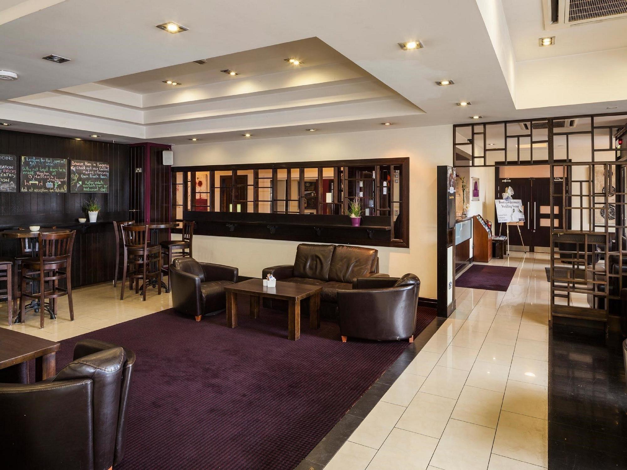 Central Hotel Tullamore Esterno foto