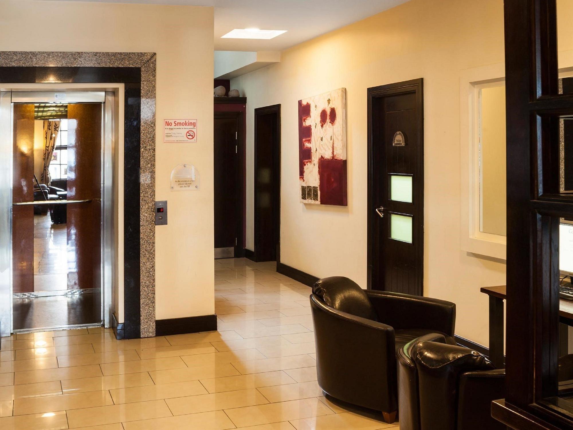 Central Hotel Tullamore Esterno foto
