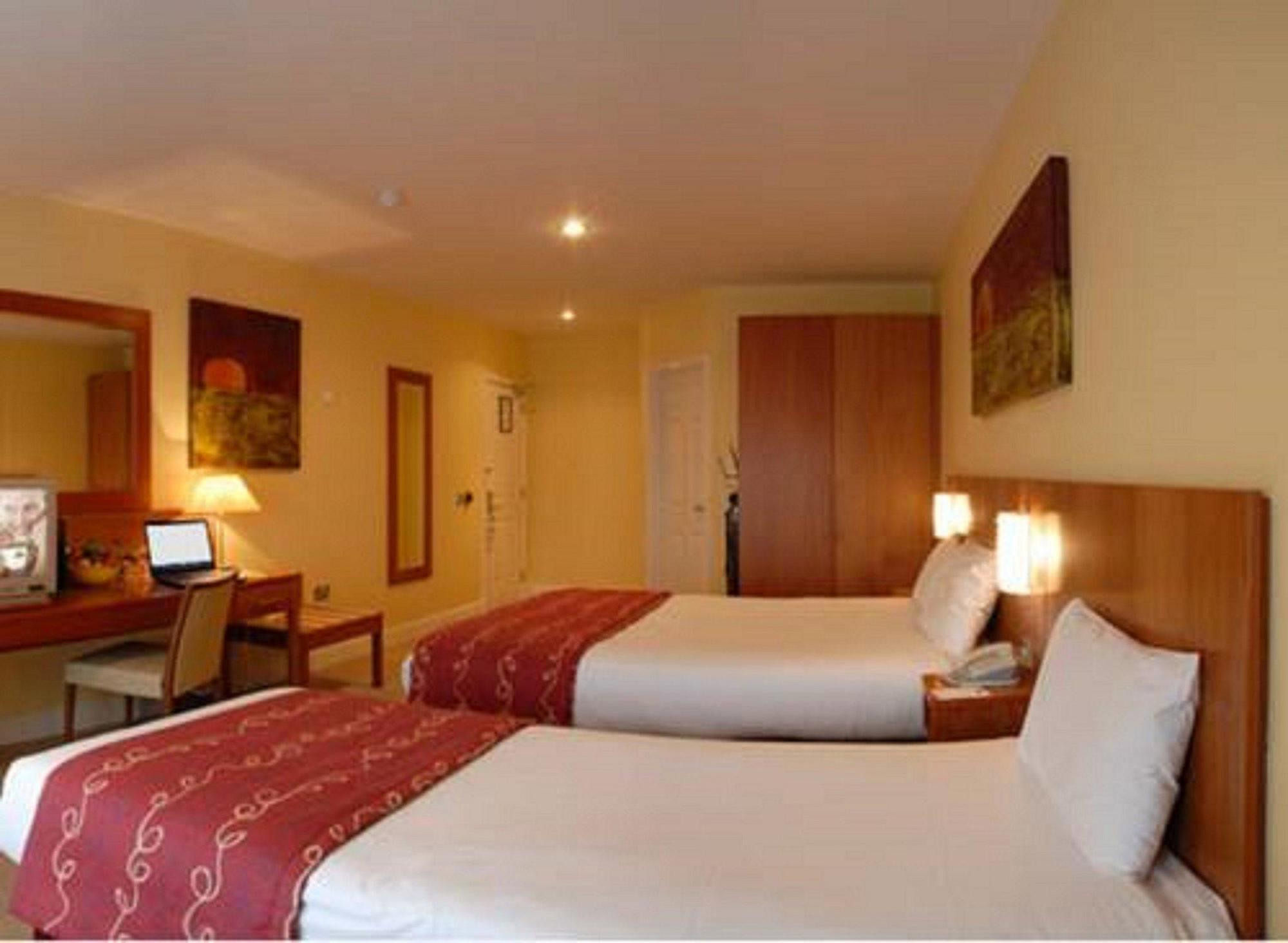 Central Hotel Tullamore Esterno foto